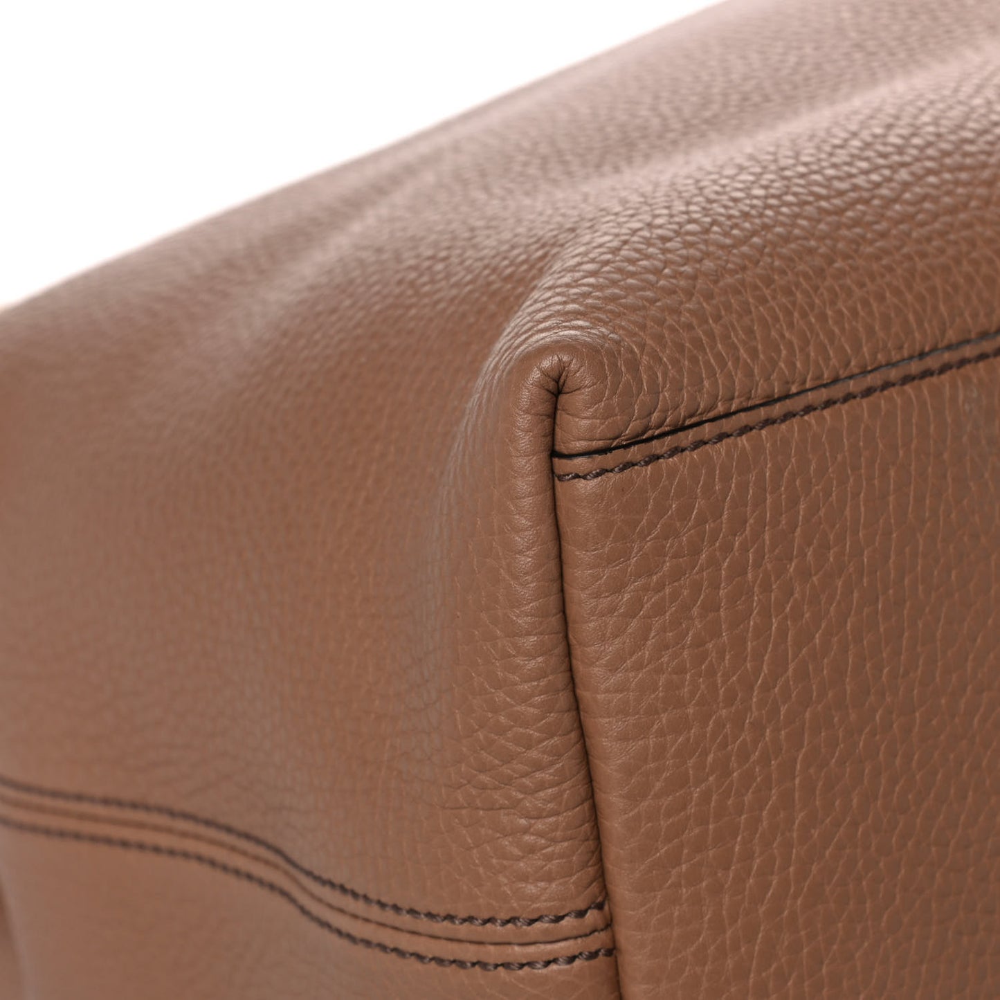 Pebbled Calfskin Medium Soho Chain Shoulder Bag Camelia