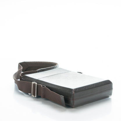 Louis Vuitton Monogram Glace Bobby Cafe 4 of 5