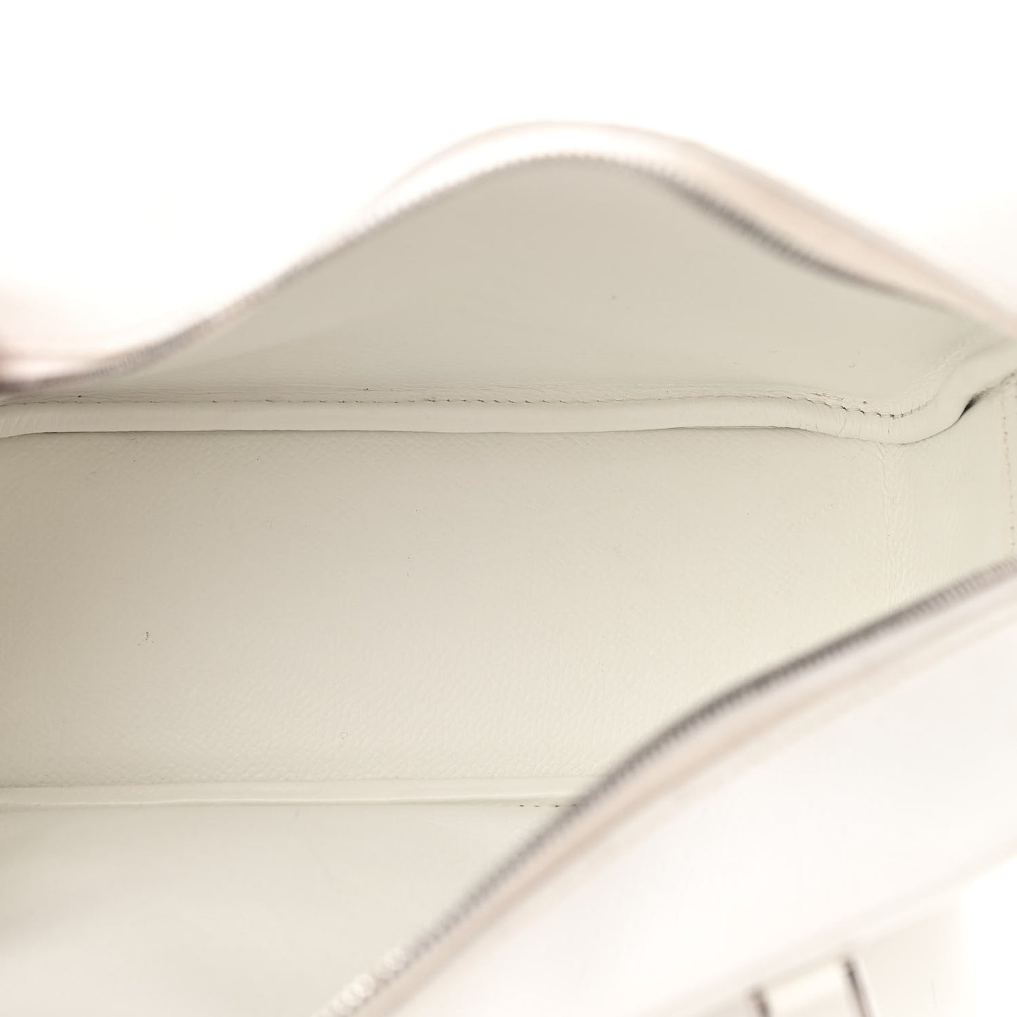 Epsom Plume 21 White