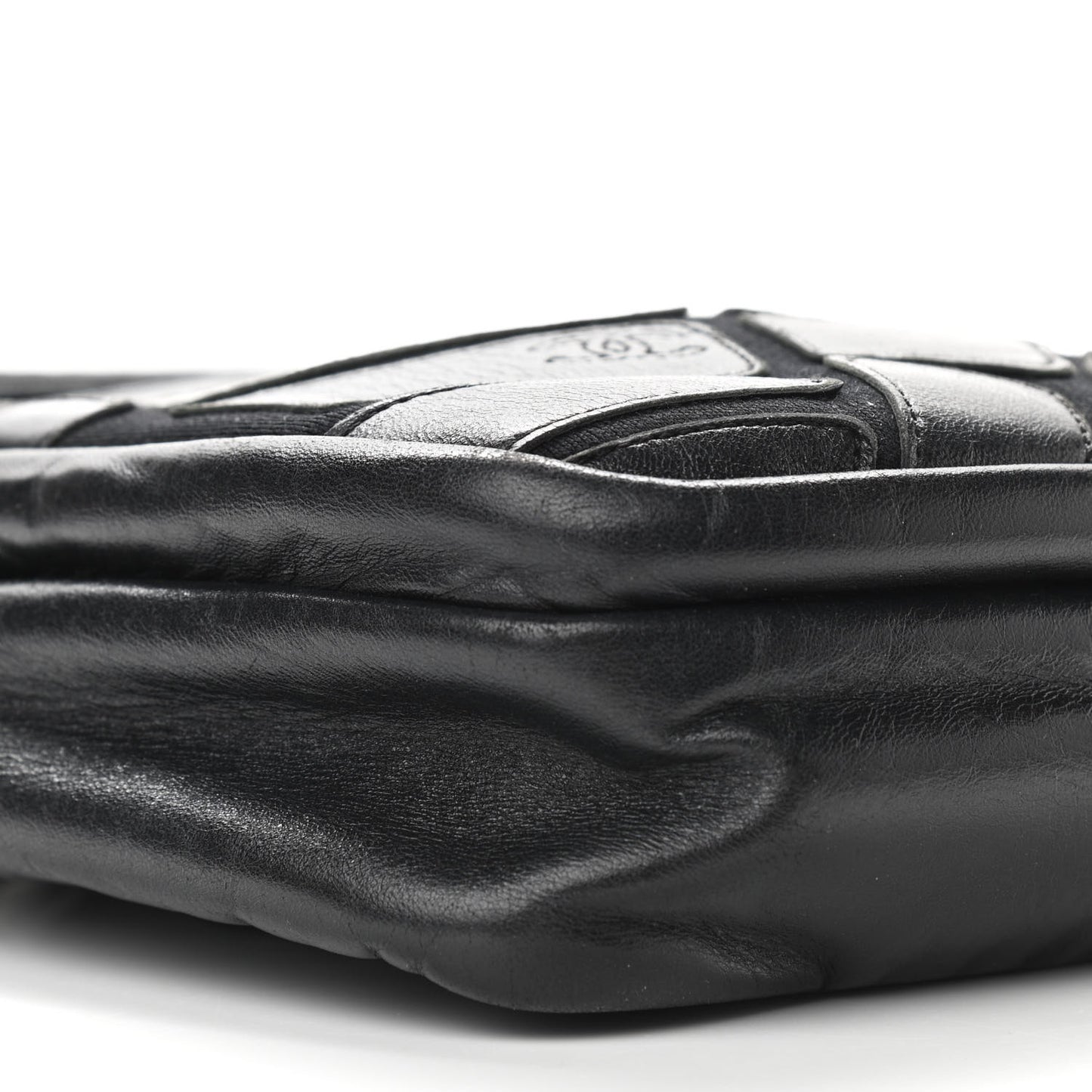 Lambskin Jersey Scales Zipper Shoulder Bag Black