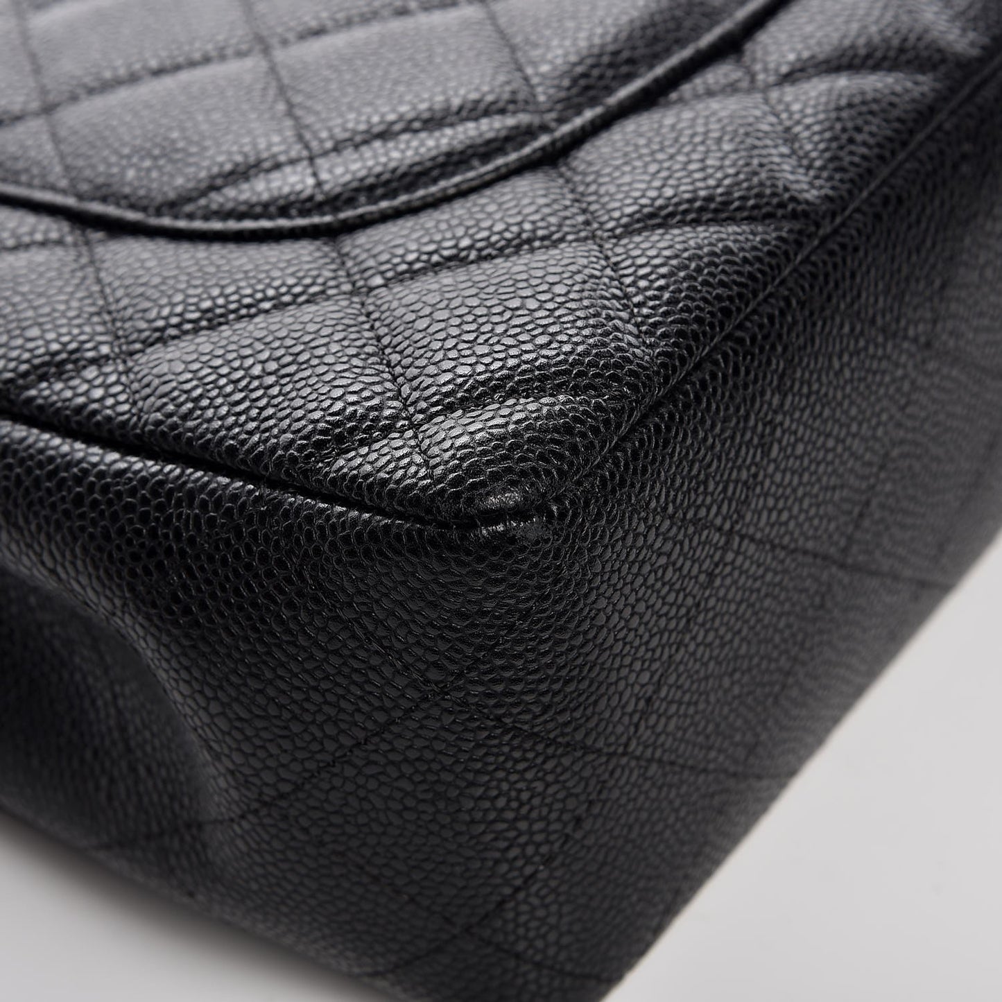 Caviar Quilted Jumbo Single Flap Black
