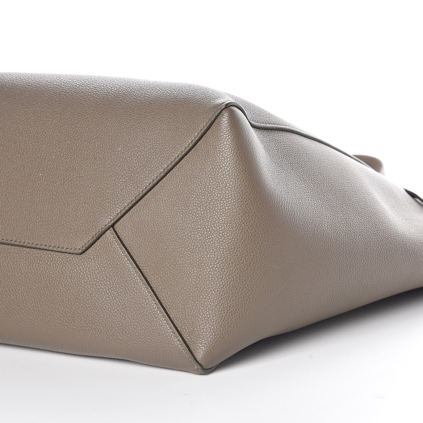 Soft Grained Calfskin Medium Belt Cabas Phantom Souris