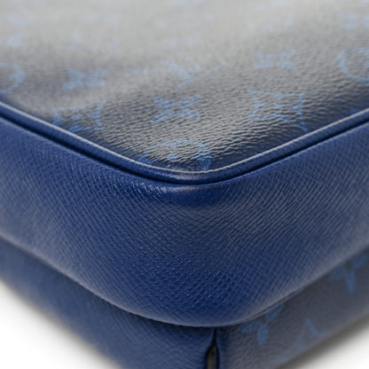 Louis Vuitton Taiga Monogram Outdoor Messenger Cobalt 12 of 15