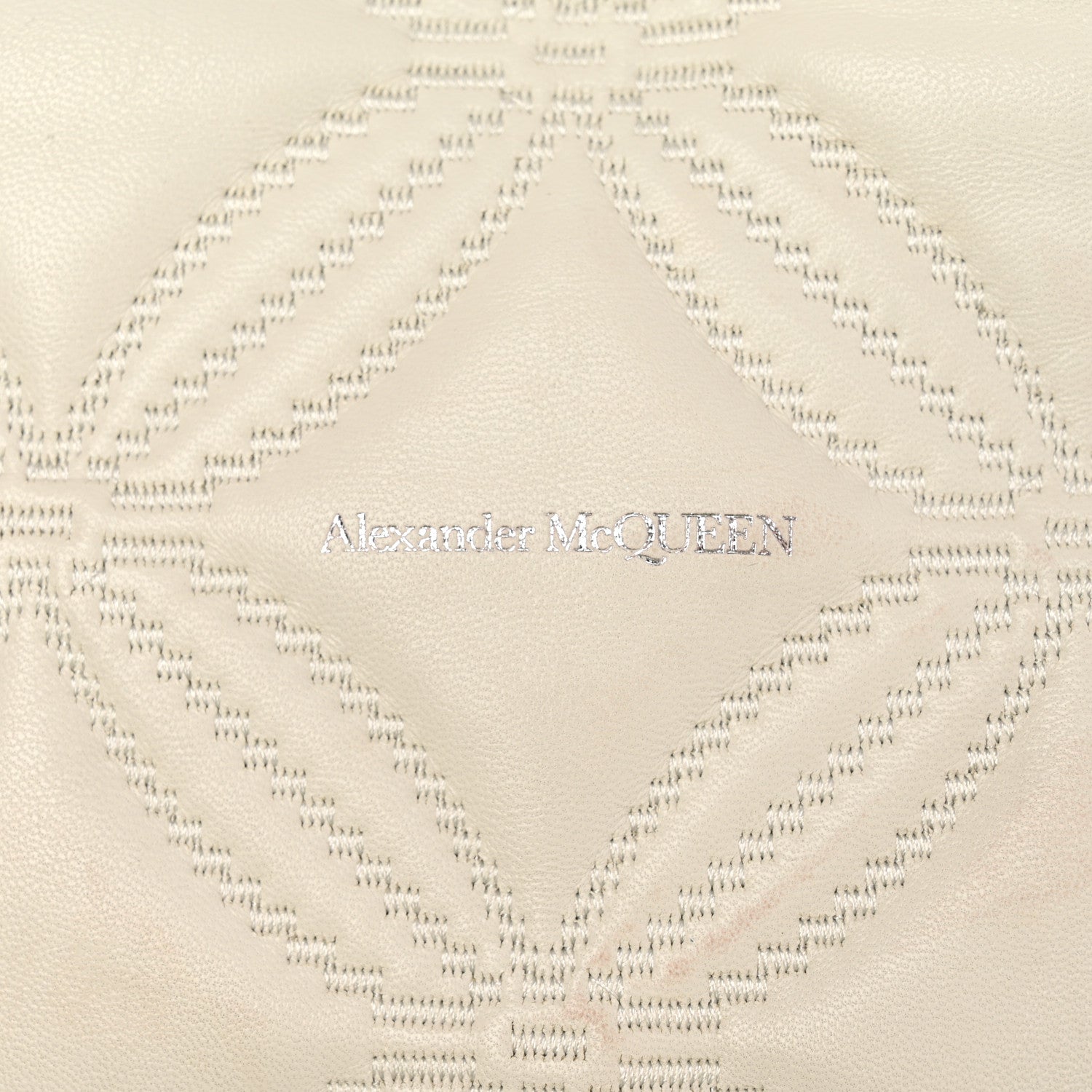 Alexander McQueen Nappa Quilted Skull Four Ring Clutch White 5 of 8