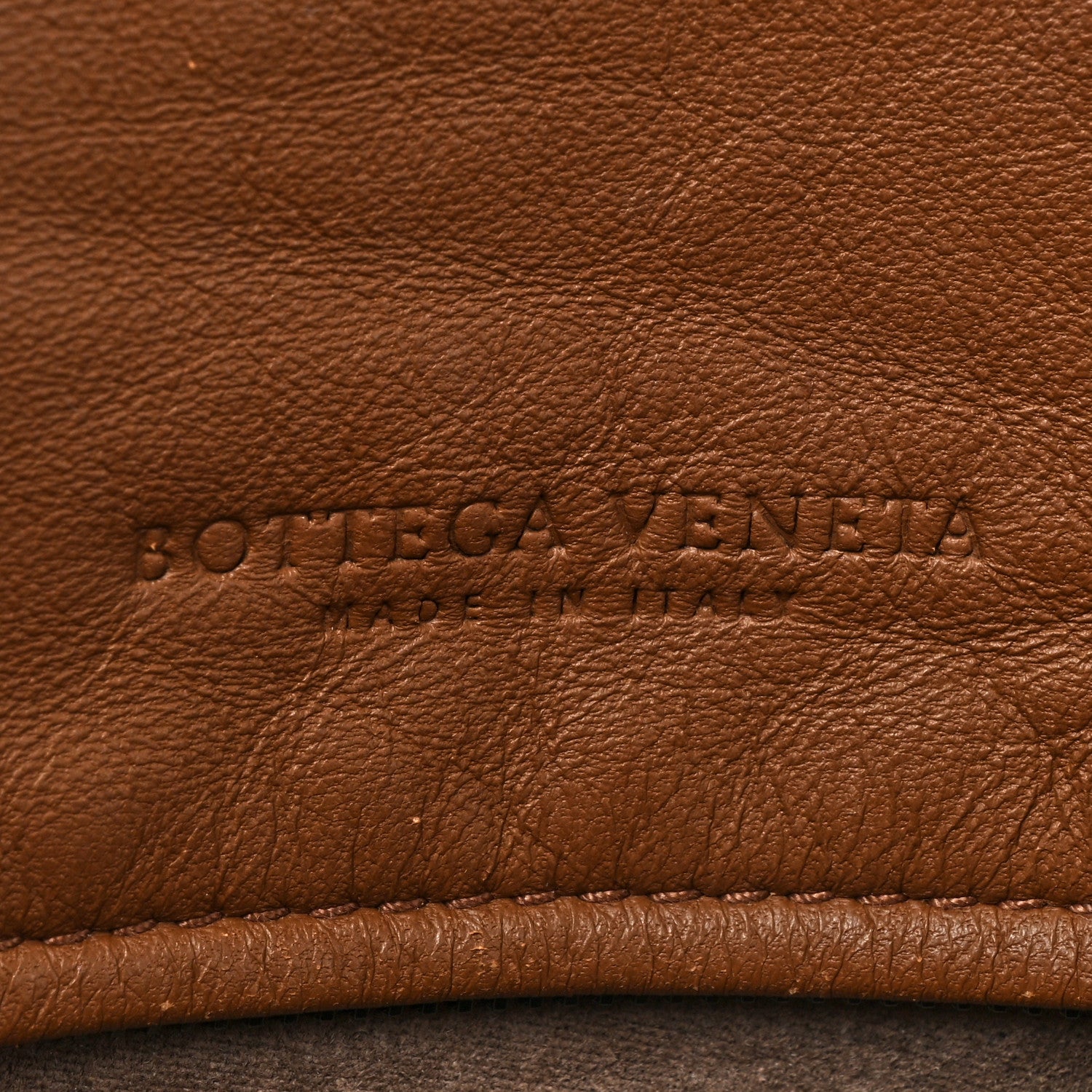 Bottega Veneta Nappa Intrecciato Small Messenger Flap Noce 7 of 18
