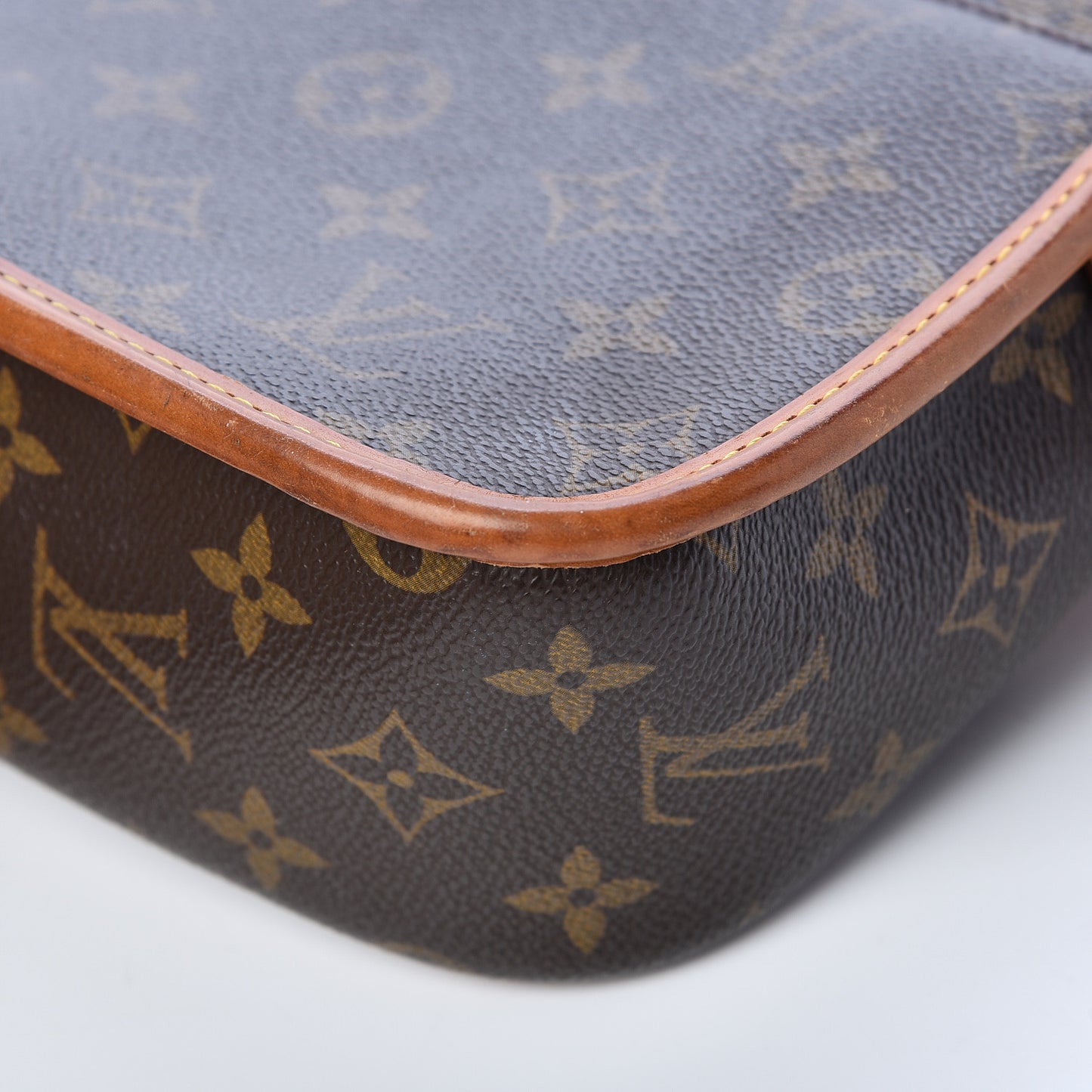 Monogram Sologne