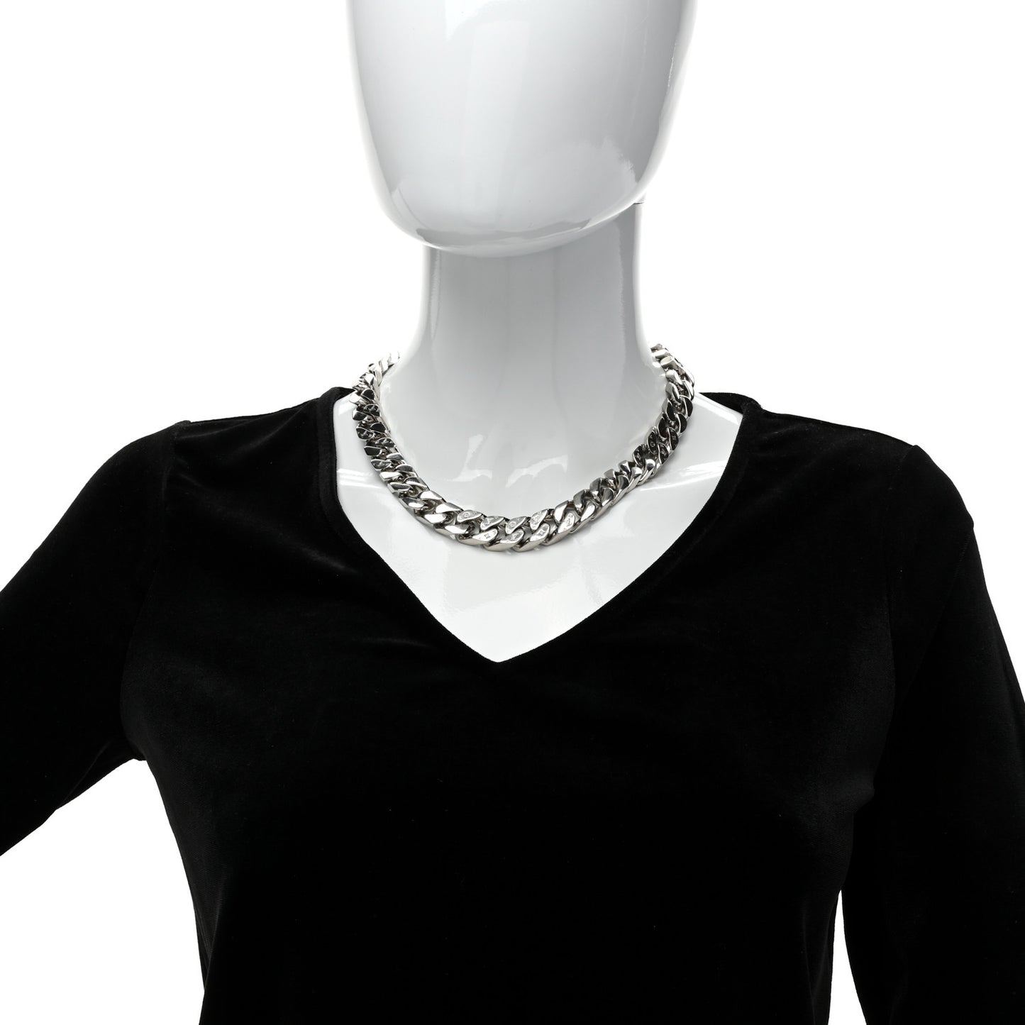 Metal Monogram Etched LV Chain Links Necklace Silver