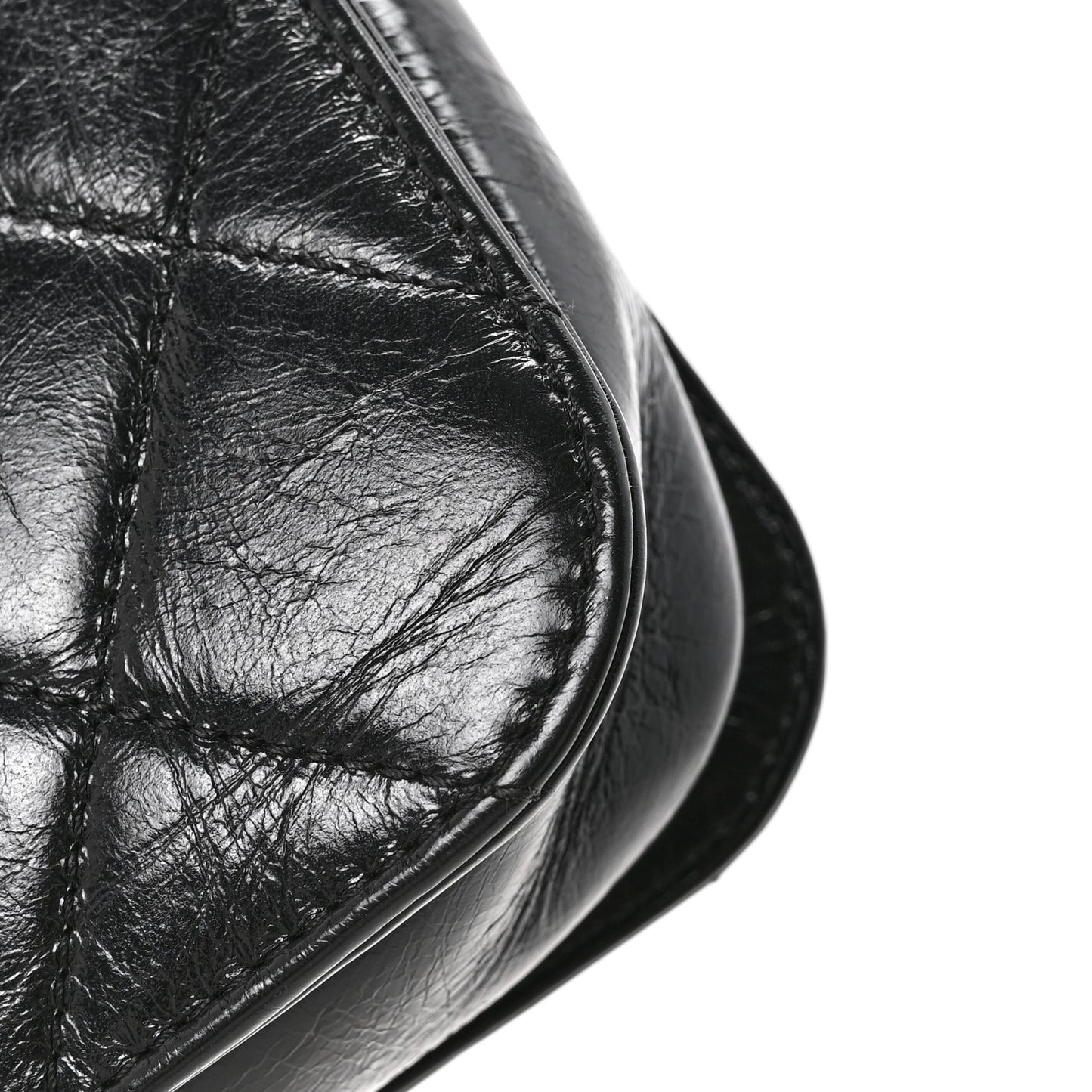 Glazed Calfskin Quilted Medium Perfect Edge Flap Black