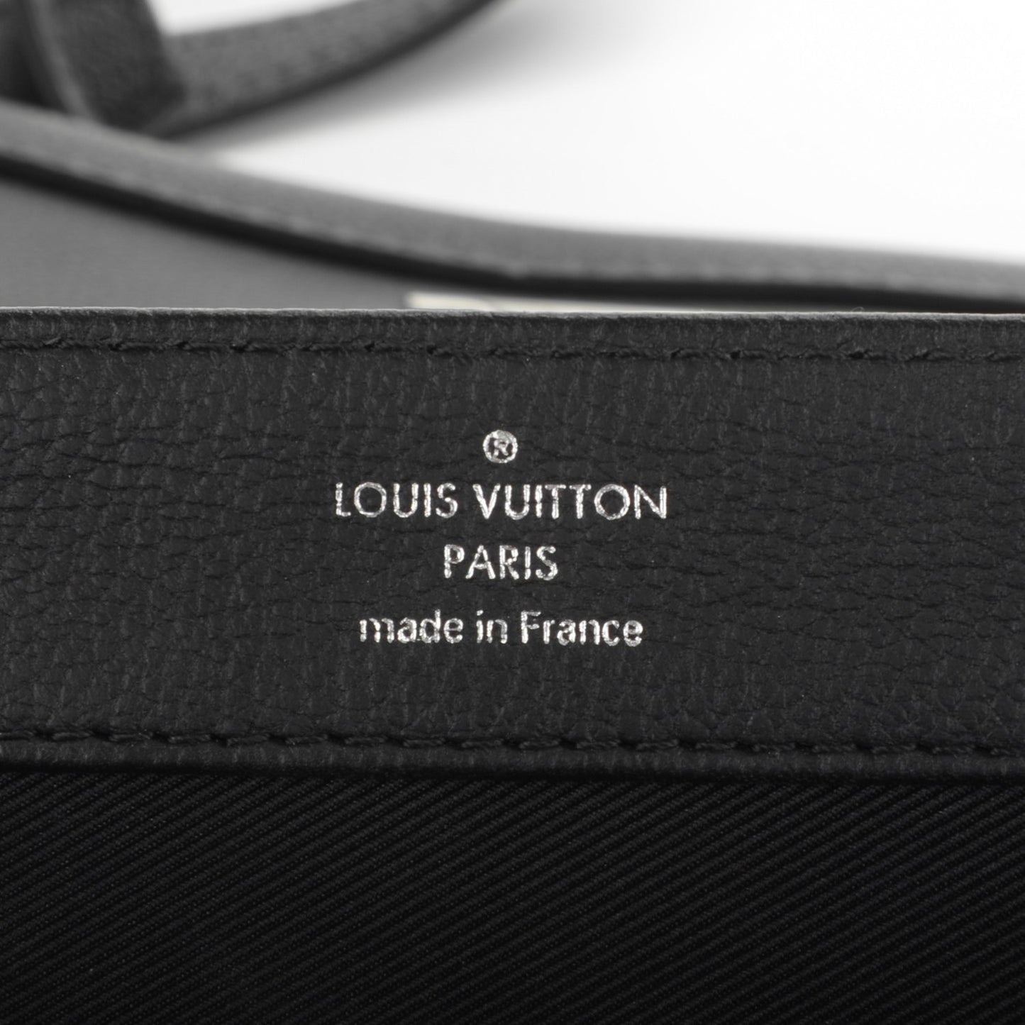 Calfskin Lockme II Chain Bag BB Black
