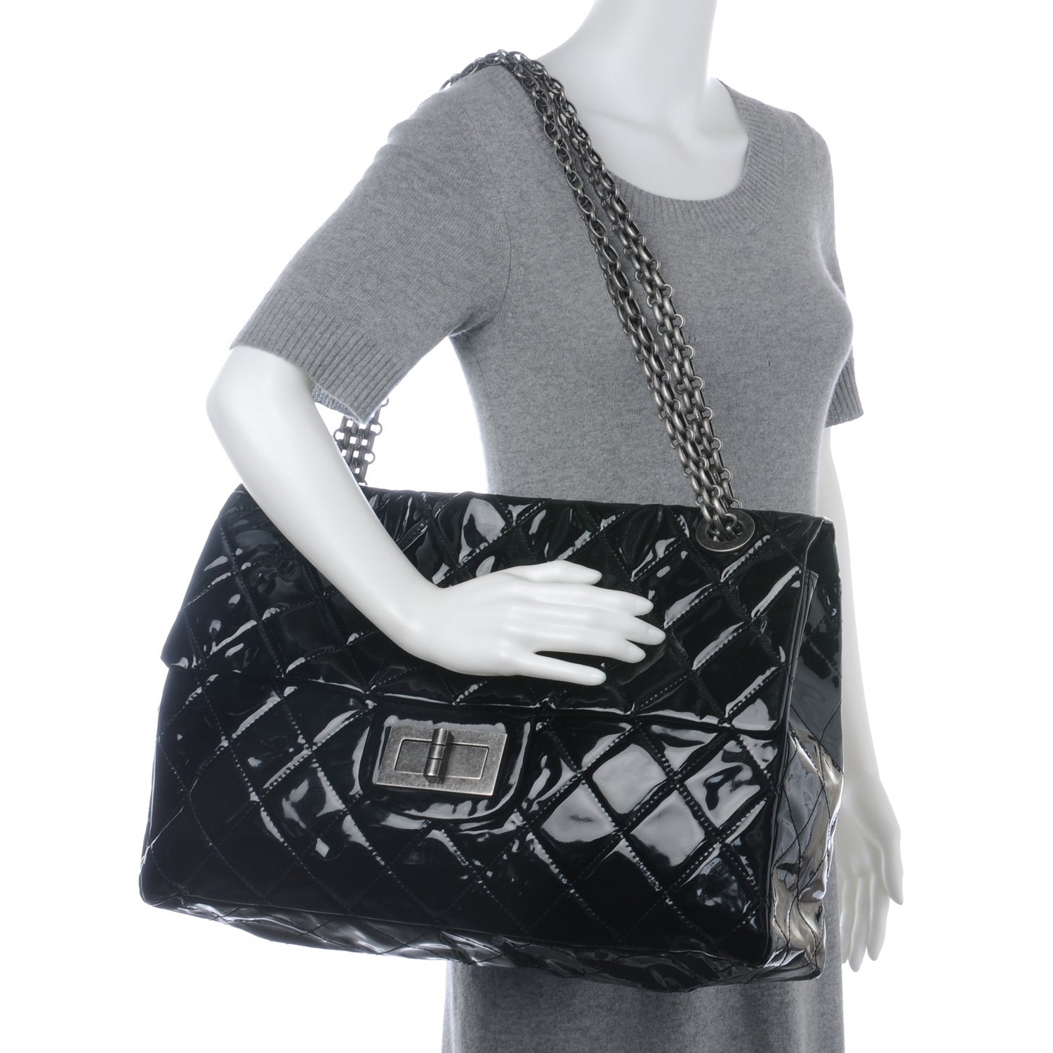 Chanel Vinyl XXL Reissue Flap Black 2 of 8