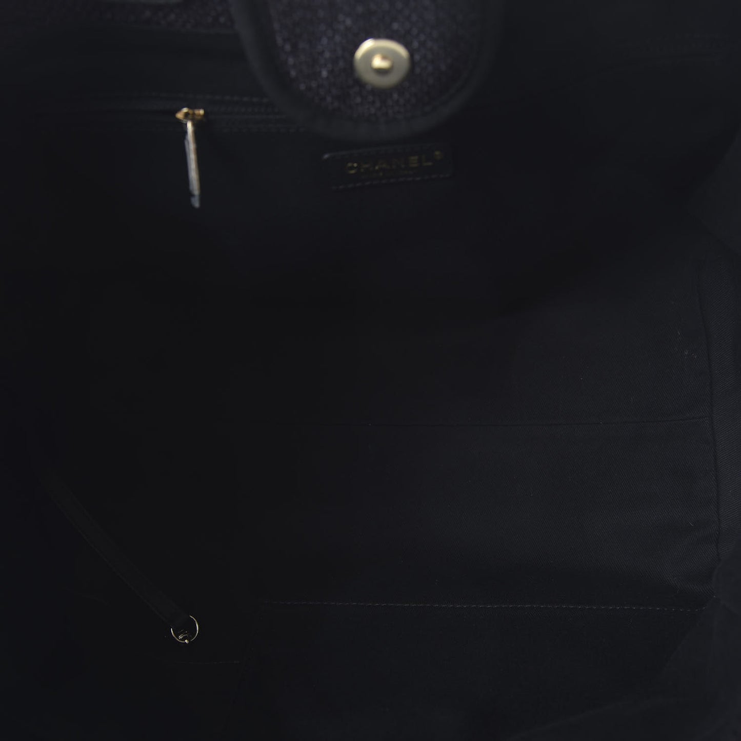 Woven Straw Raffia Medium Deauville Tote Black