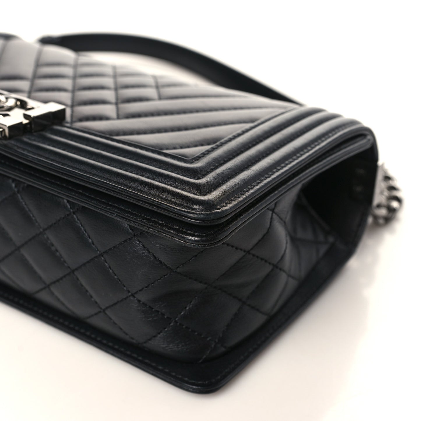 Calfskin Chevron Quilted Medium Boy Flap Black