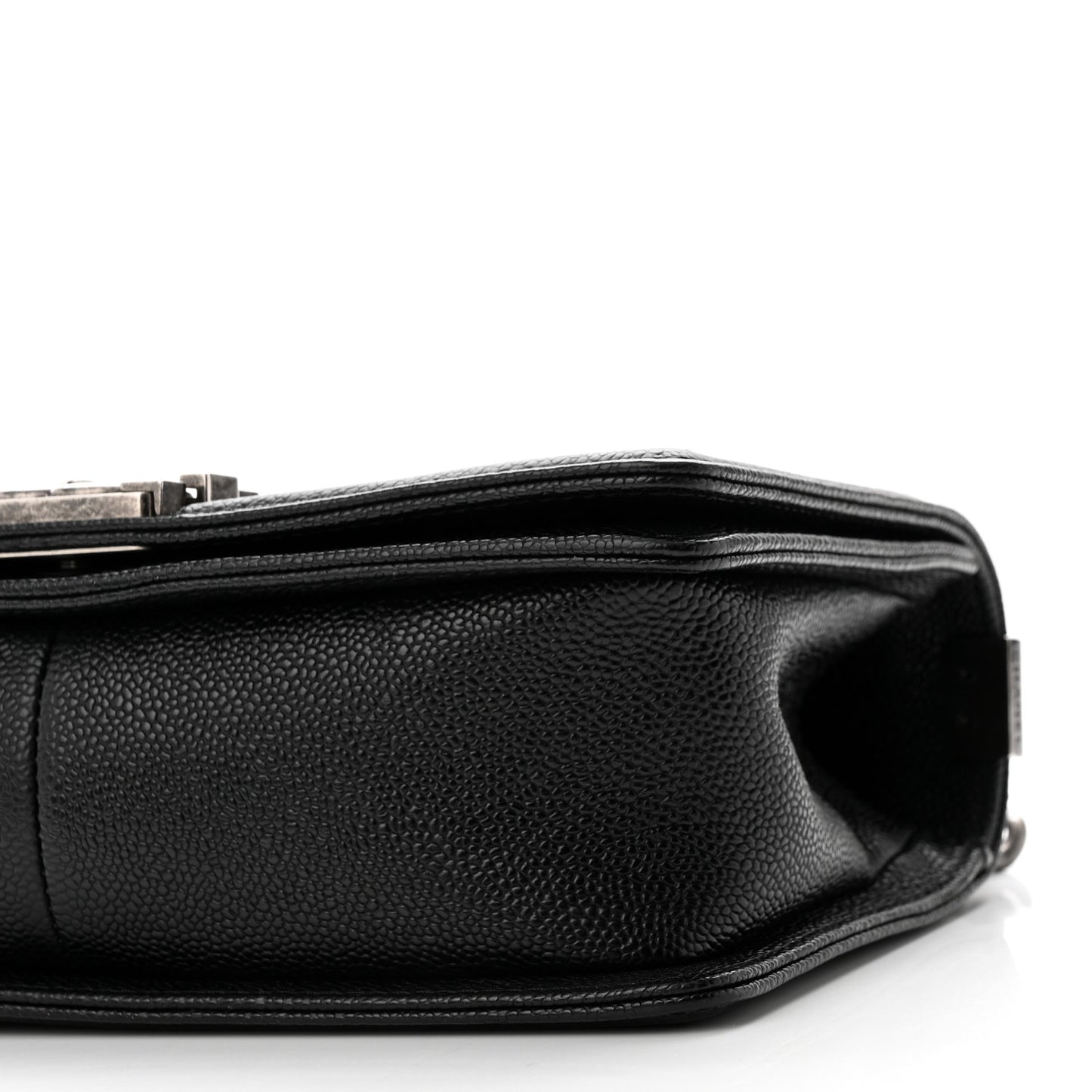 Caviar Quilted Medium Boy Flap Black