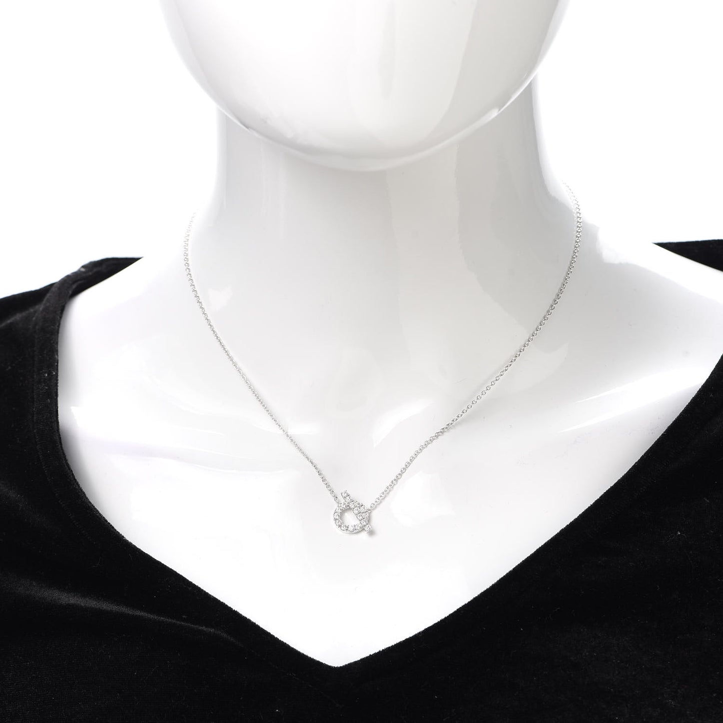 18K White Gold Diamond Finesse Pendant Necklace