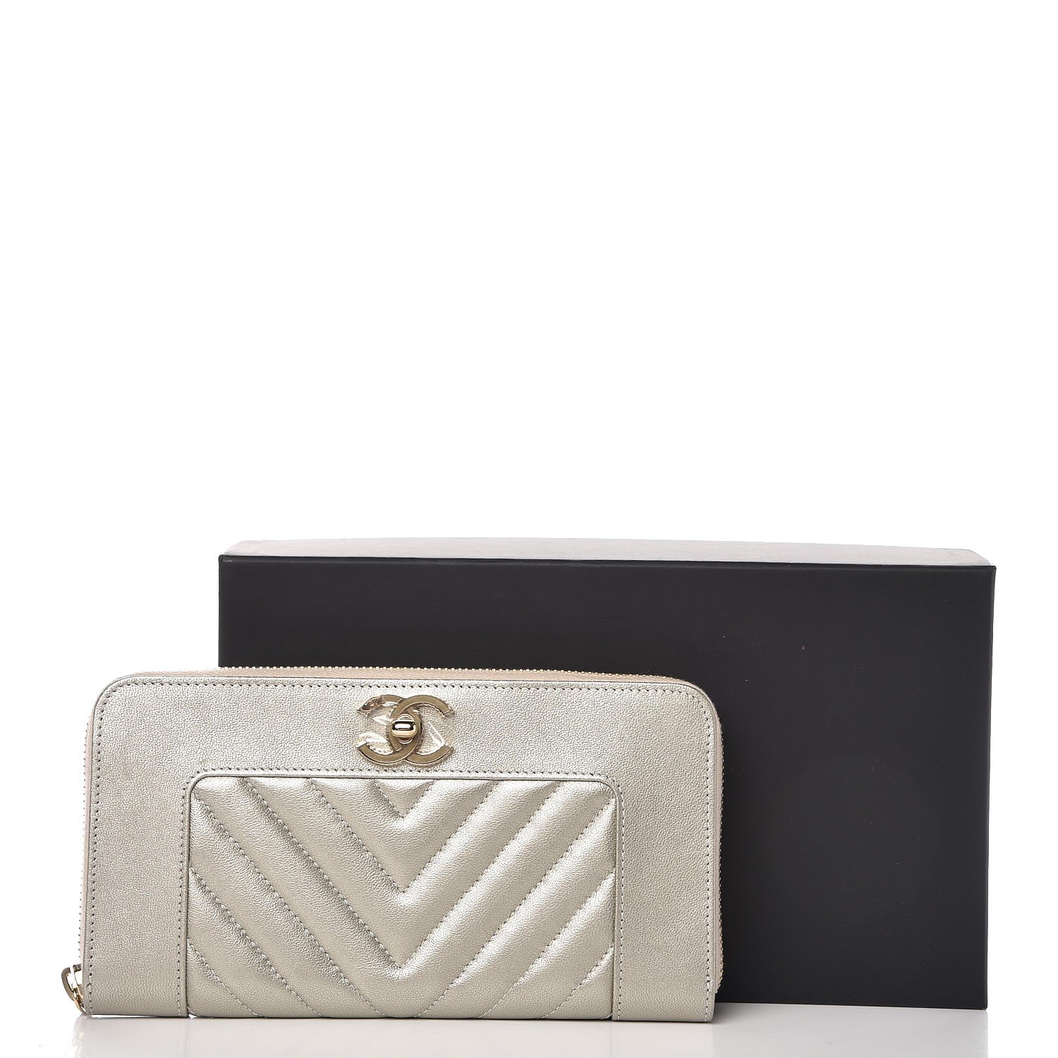 Chanel Metallic Sheepskin Quilted Mademoiselle Vintage Zip Around Wallet Light Gold 9 of 9