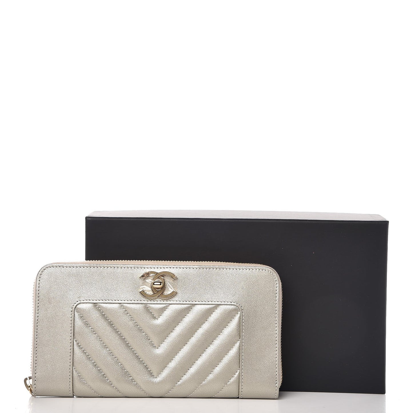Metallic Sheepskin Quilted Mademoiselle Vintage Zip Around Wallet Light Gold