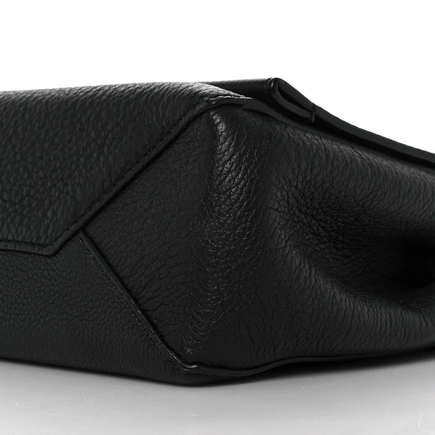 Calfskin Lockme II Chain Bag BB Black