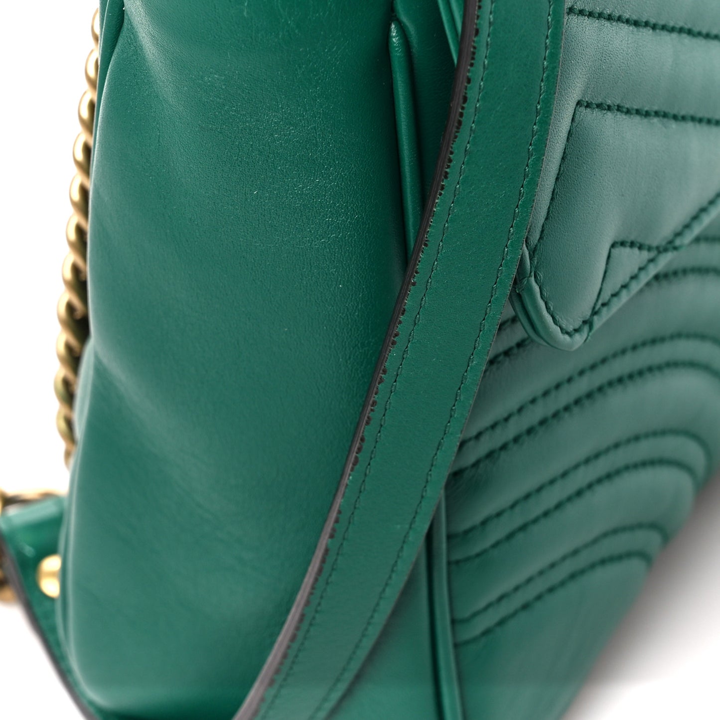 Calfskin Matelasse Medium GG Marmont Shoulder Bag Emerald Green