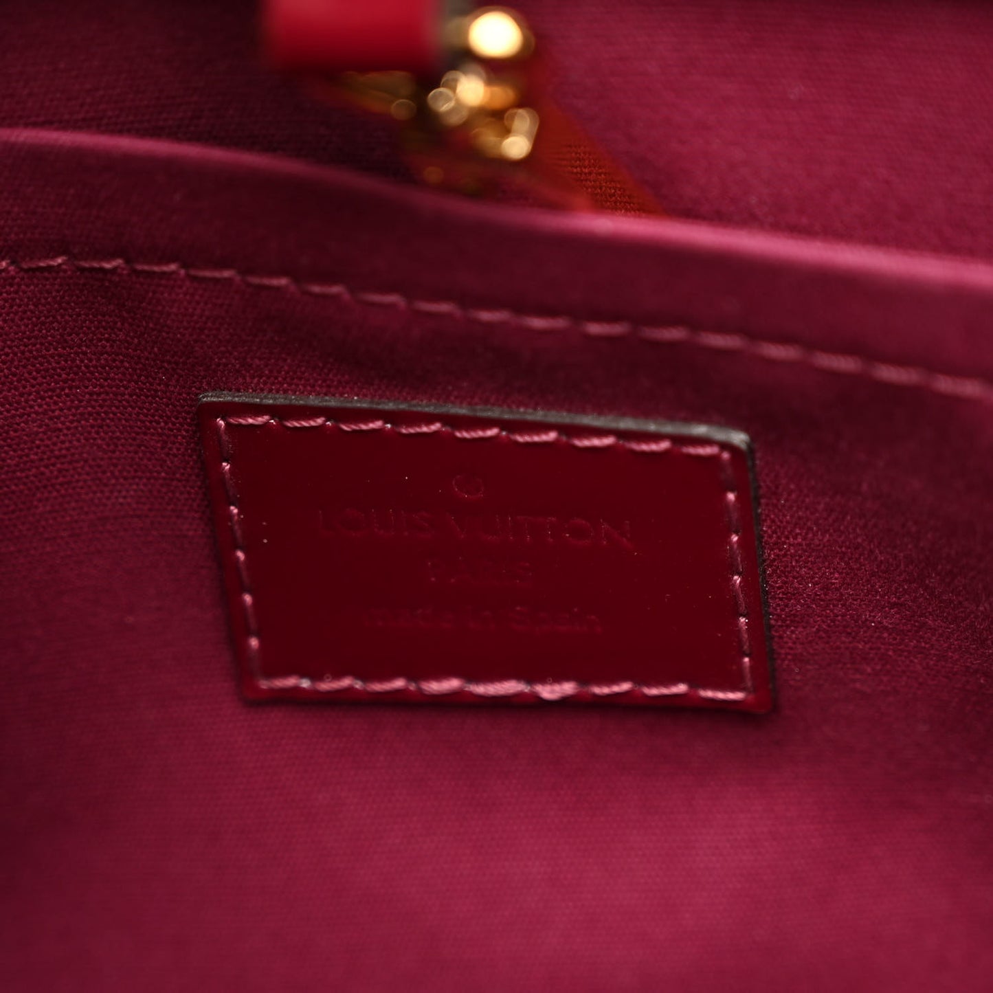 LOUIS VUITTON Vernis Montaigne BB Magenta