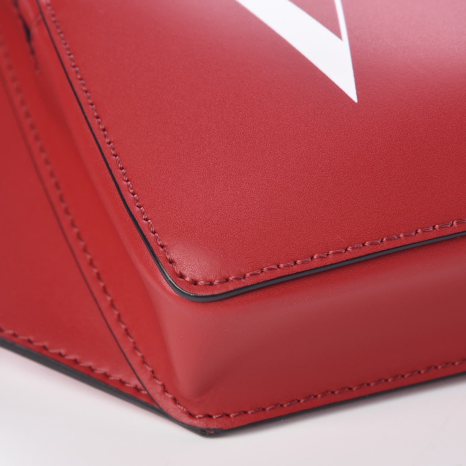 Valentino Garavani Calfskin Mens VLTN Belt Bag Rosso Valentino White 8 of 9