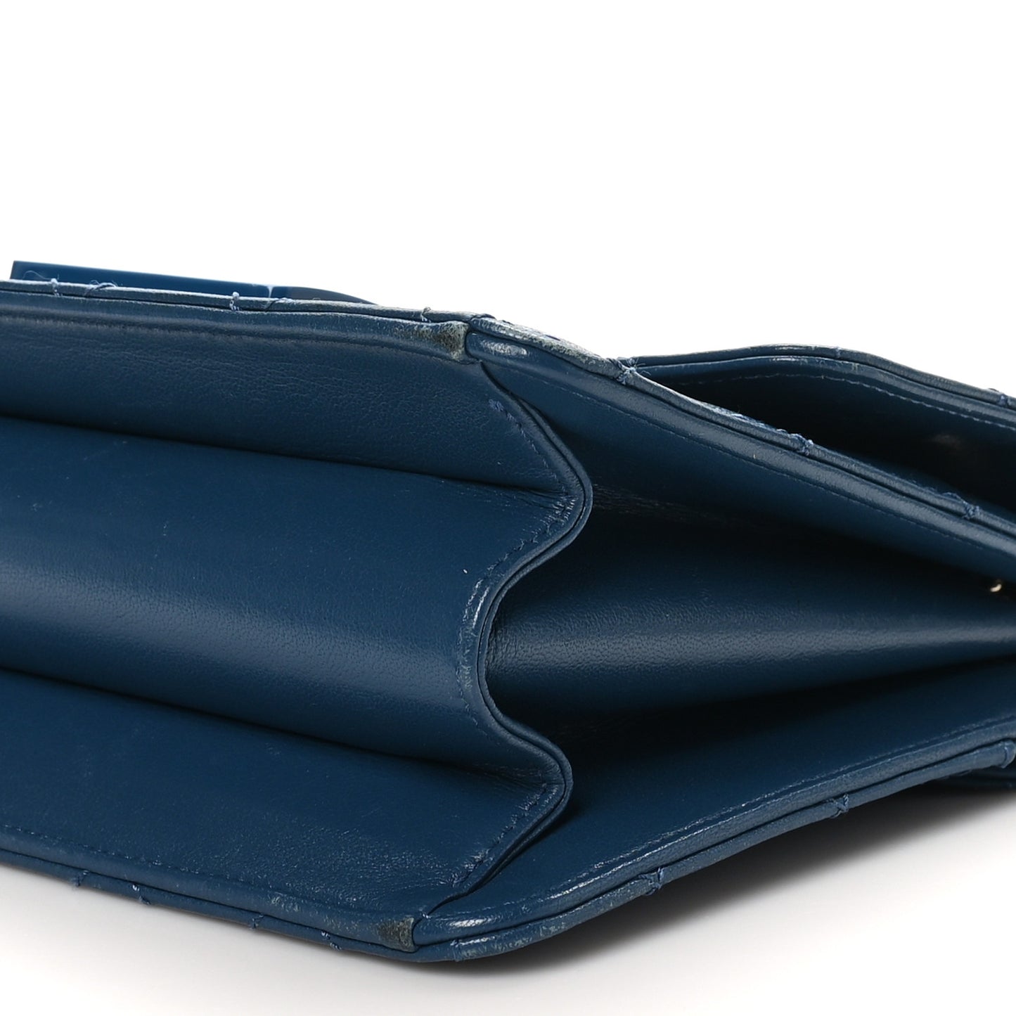 Sheepskin Quilted Beauty Lock Flap Blue