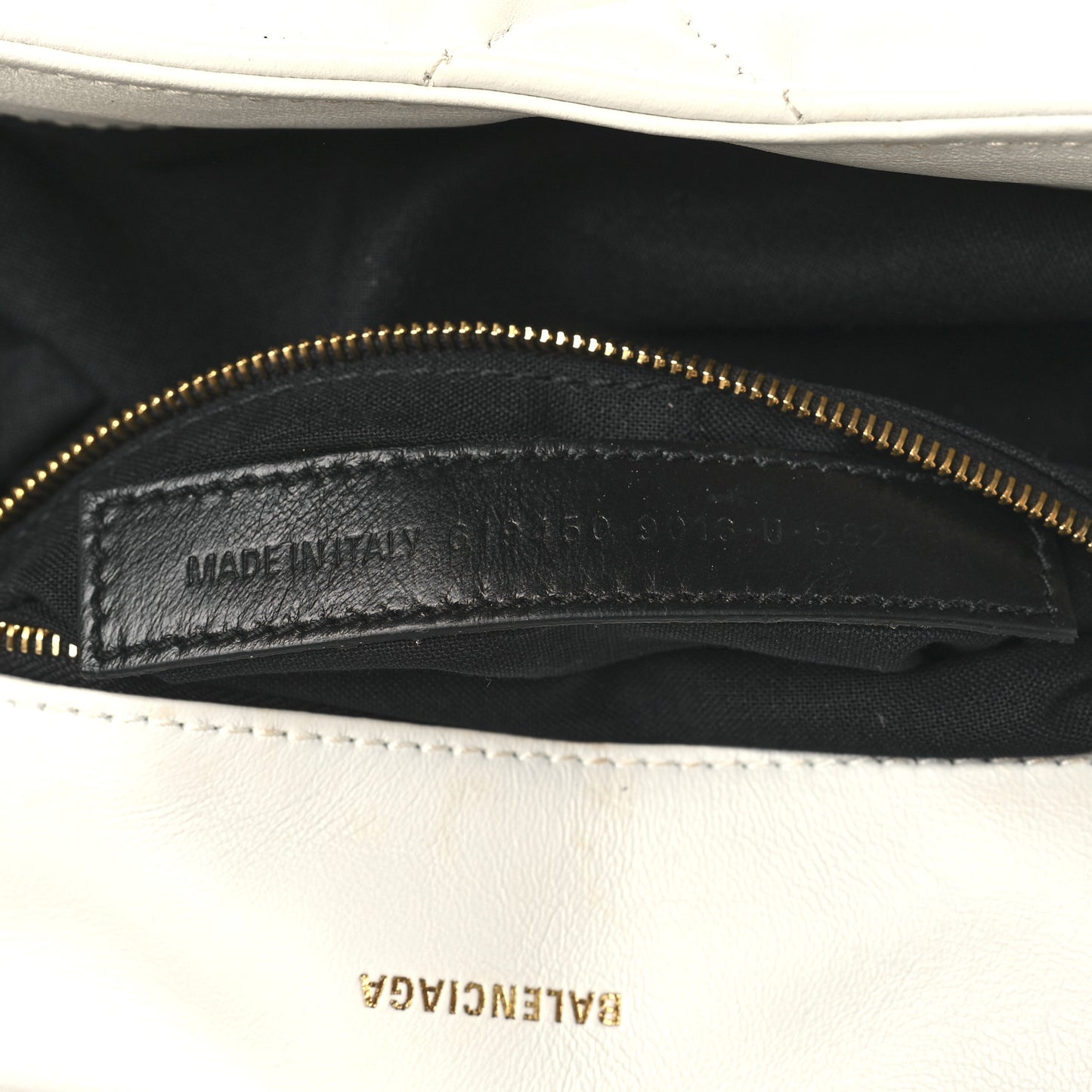 Nappa Calfskin Quilted Touch B Puffy Clutch White