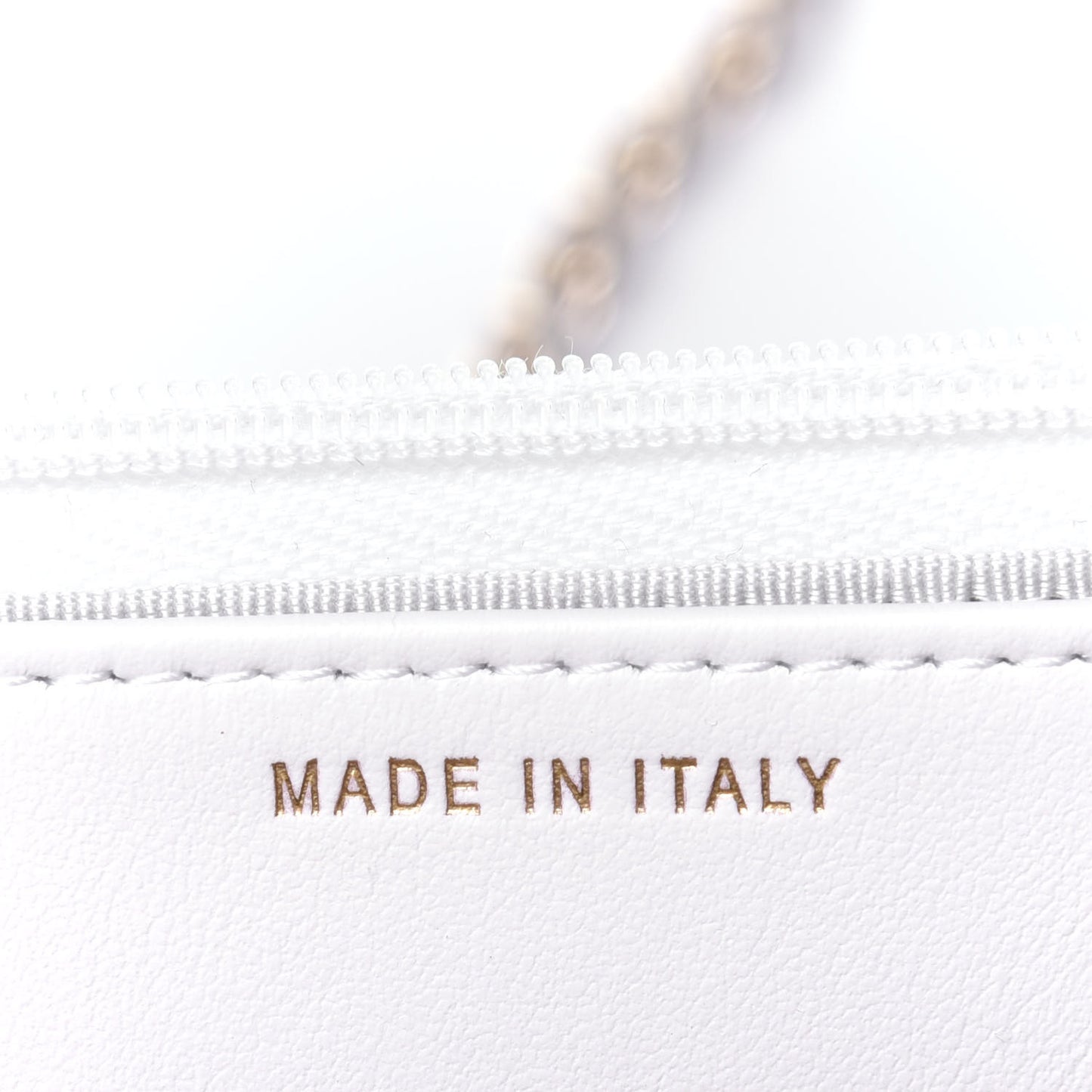 Caviar Quilted Wallet On Chain WOC White