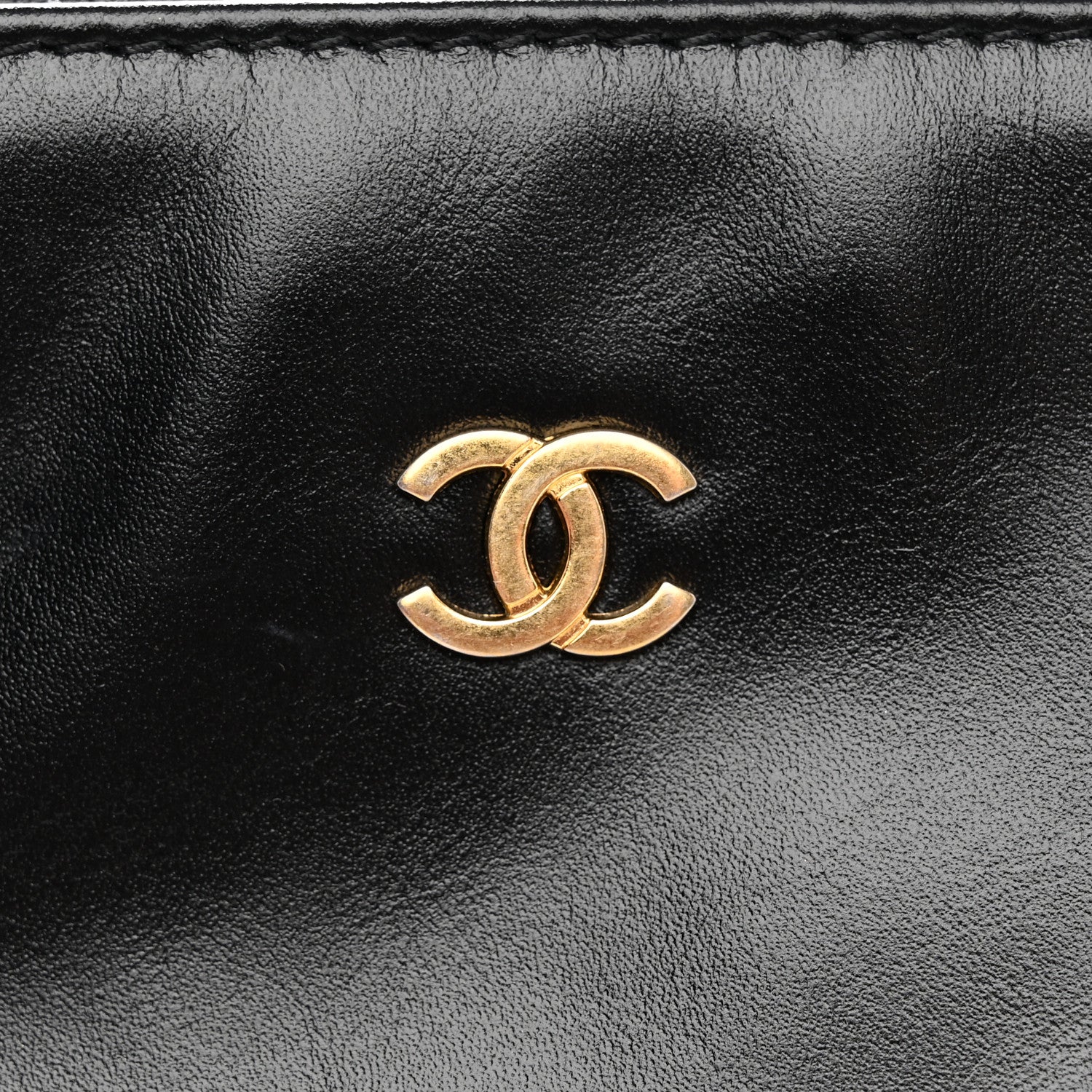 Chanel Shiny Calfskin Chanel 22 Removable Pouch Black 6 of 7