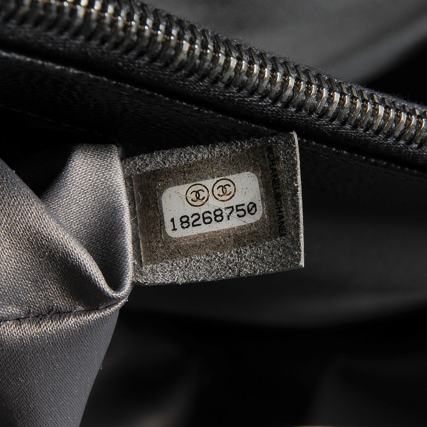 Caviar Grand Shopping Tote GST Dark Grey