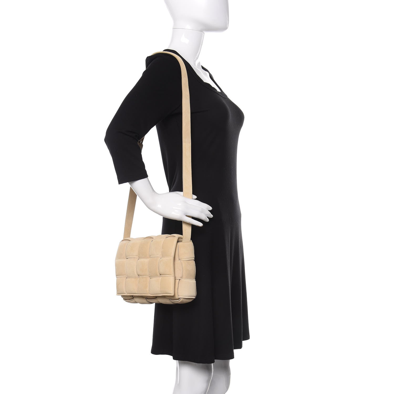 Bottega Veneta Suede Calfskin Maxi Intrecciato Padded Cassette Crossbody Bag Sand 2 of 9