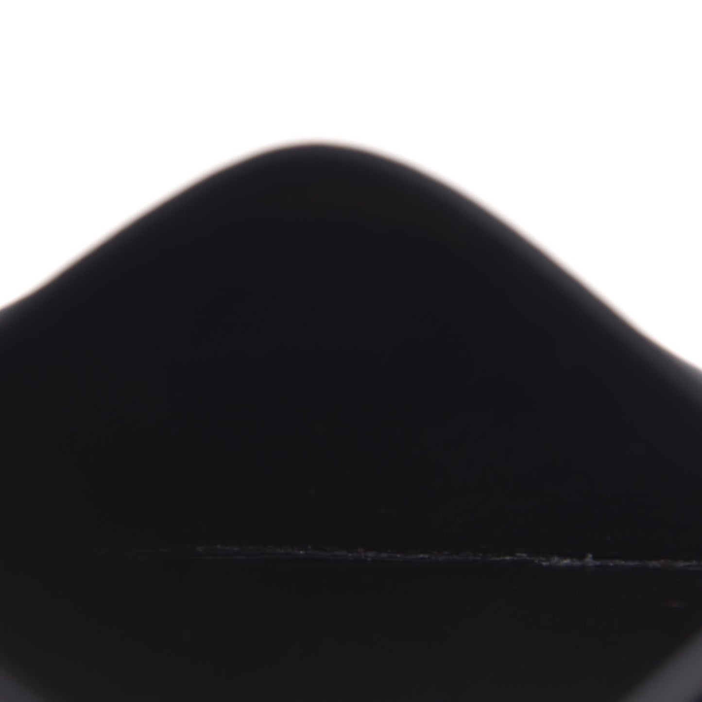Grain De Poudre Matelasse Chevron Monogram Credit Card Case Black