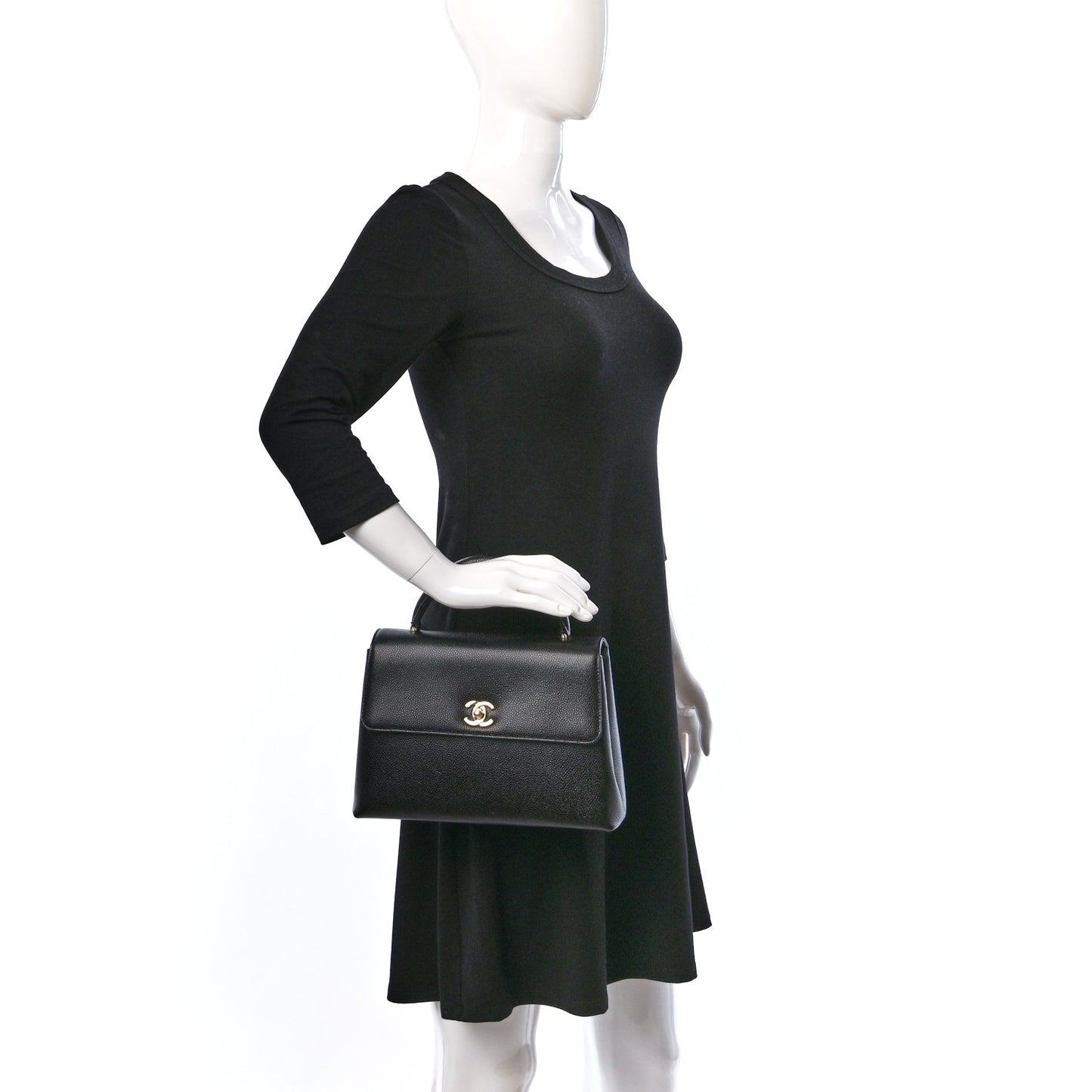 Caviar Medium Kelly Flap Black