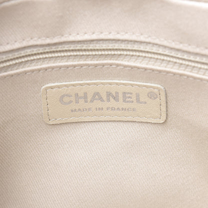 Chanel Caviar Quilted Medium Casual Journey Flap White 5 of 10