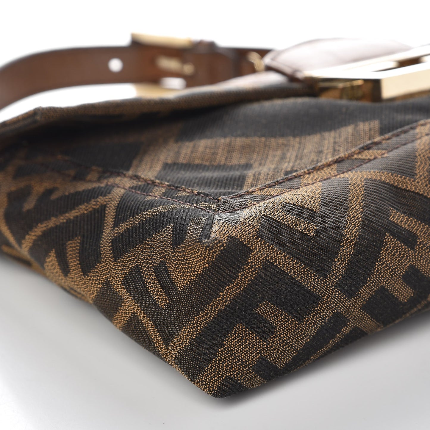 Zucca Maxi Baguette Bag Tobacco