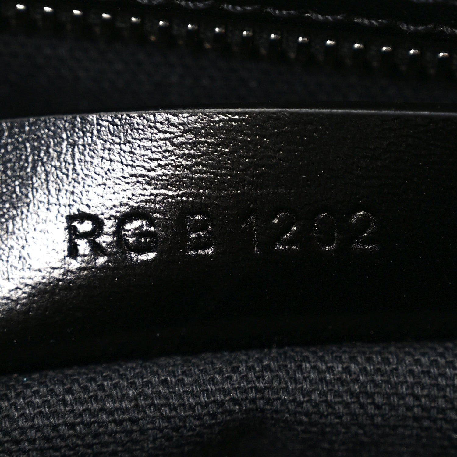 Givenchy Shiny Lord Calfskin Medium Antigona Black 7 of 10