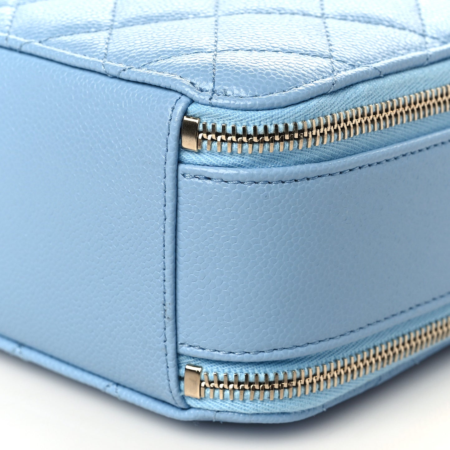 Caviar Quilted Small Pick Me Up Vanity Case Light Blue
