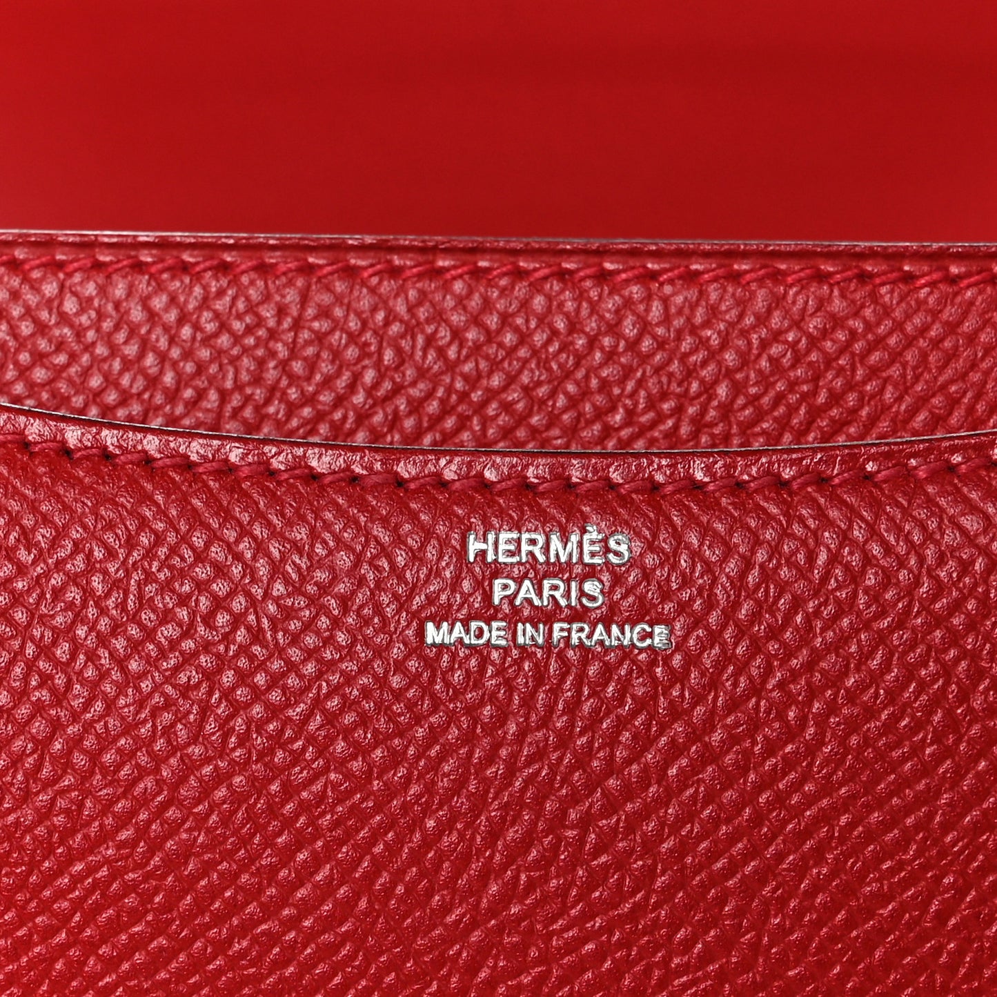 Epsom Constance 18 Rouge Casaque