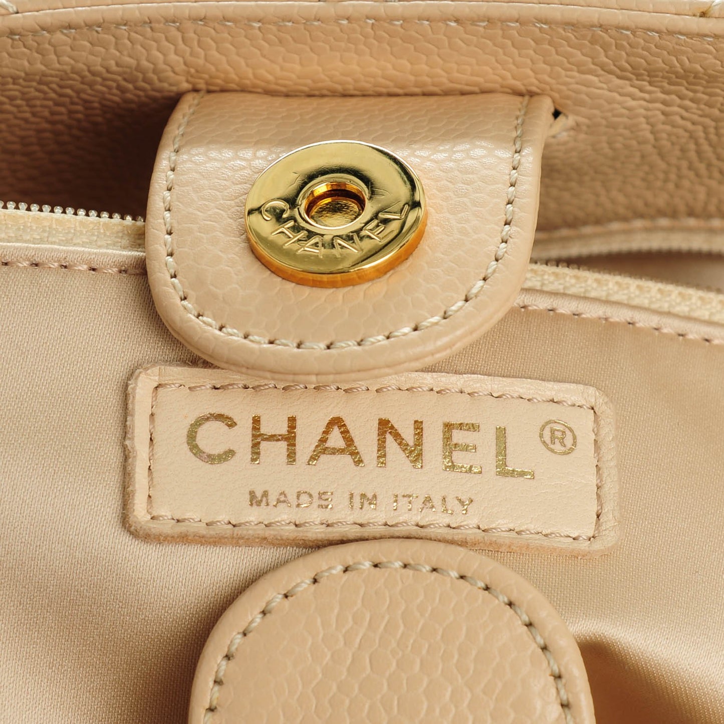 Caviar Quilted Petit Shopping Tote PST Beige Clair