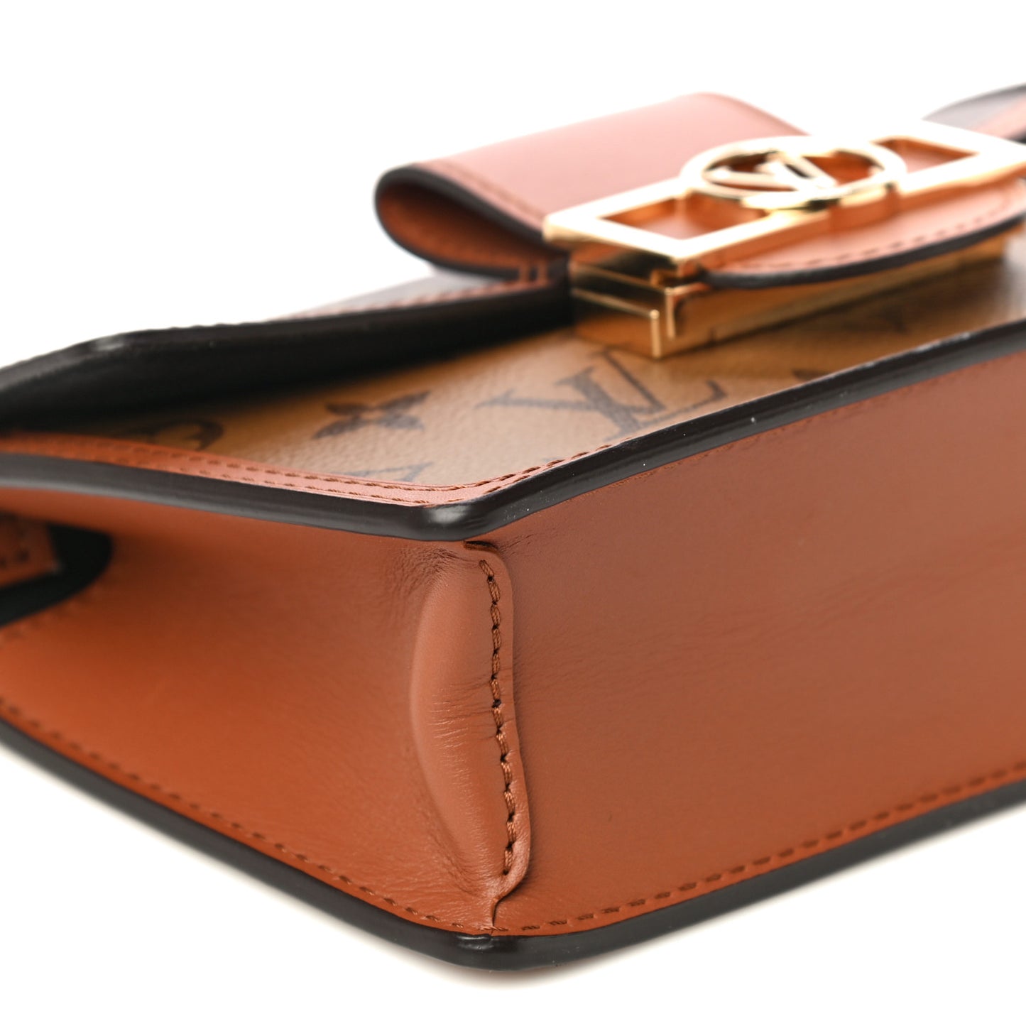 Reverse Monogram Dauphine Chain Wallet
