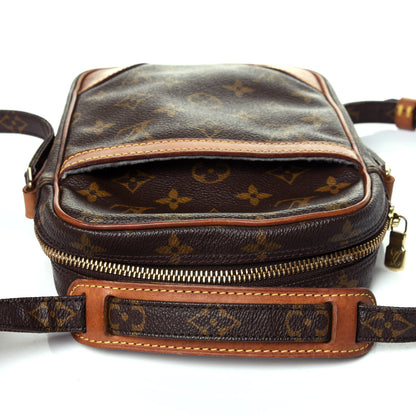 Louis Vuitton Monogram Danube 21 11 of 12