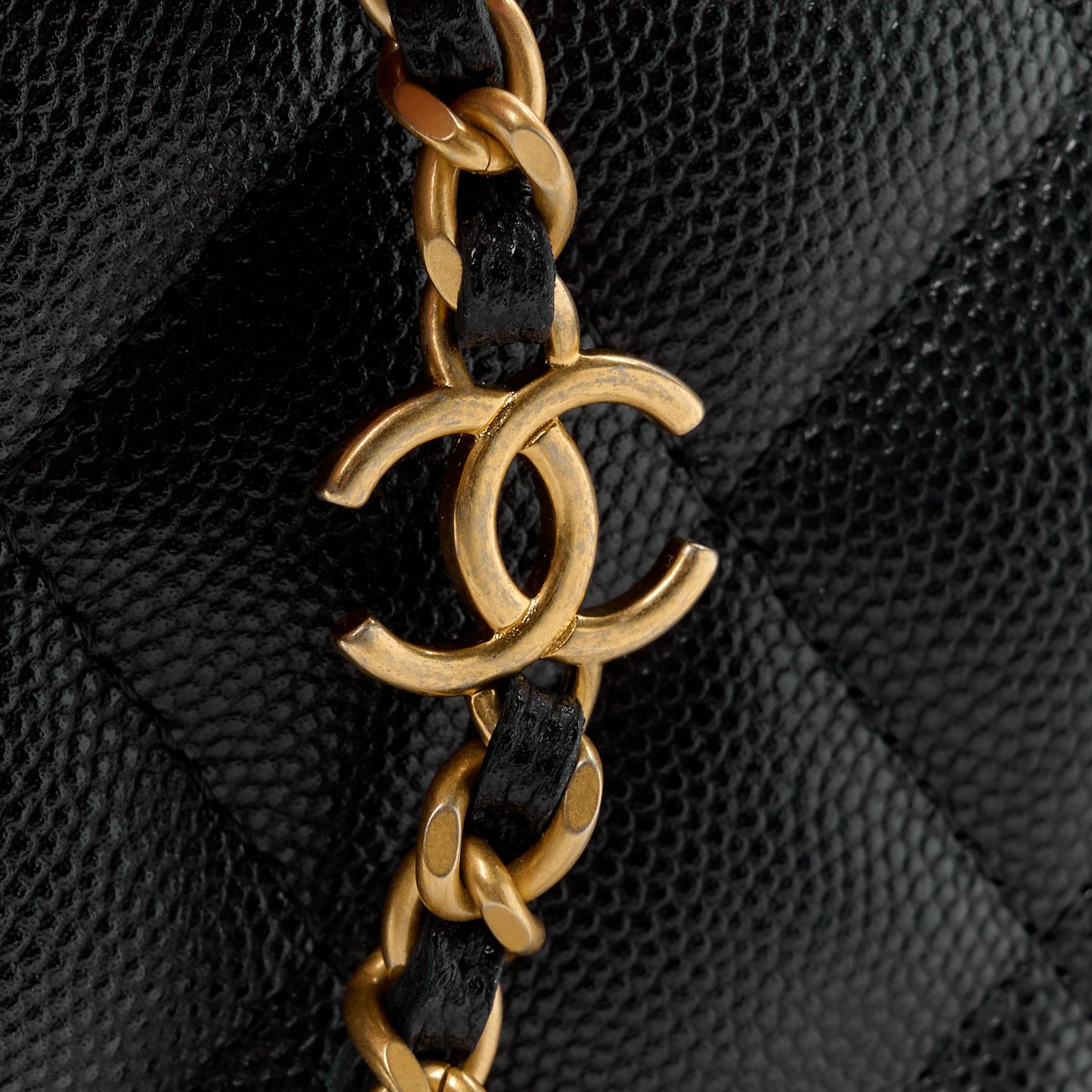 Caviar Quilted Glitter CC Roller Skate Clutch With Chain Black Black