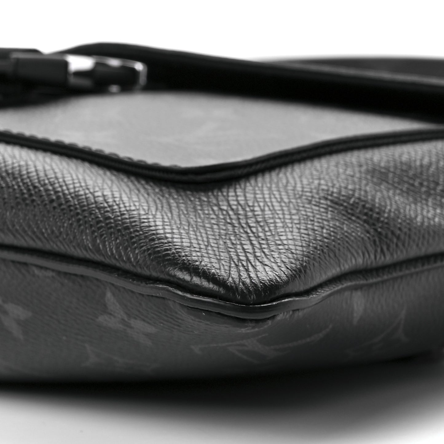 Taigarama Outdoor Flap Messenger Black