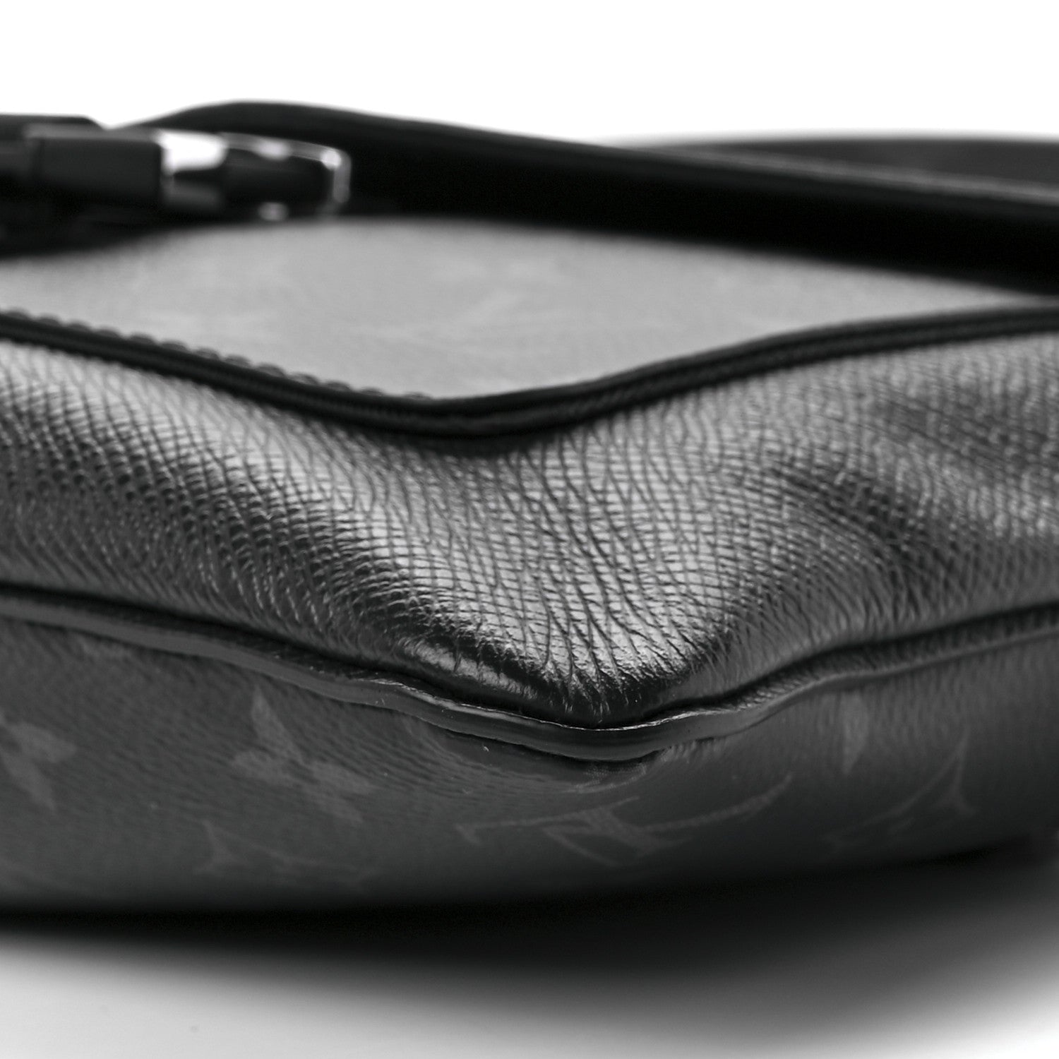 Louis Vuitton Taigarama Outdoor Flap Messenger Black 9 of 9