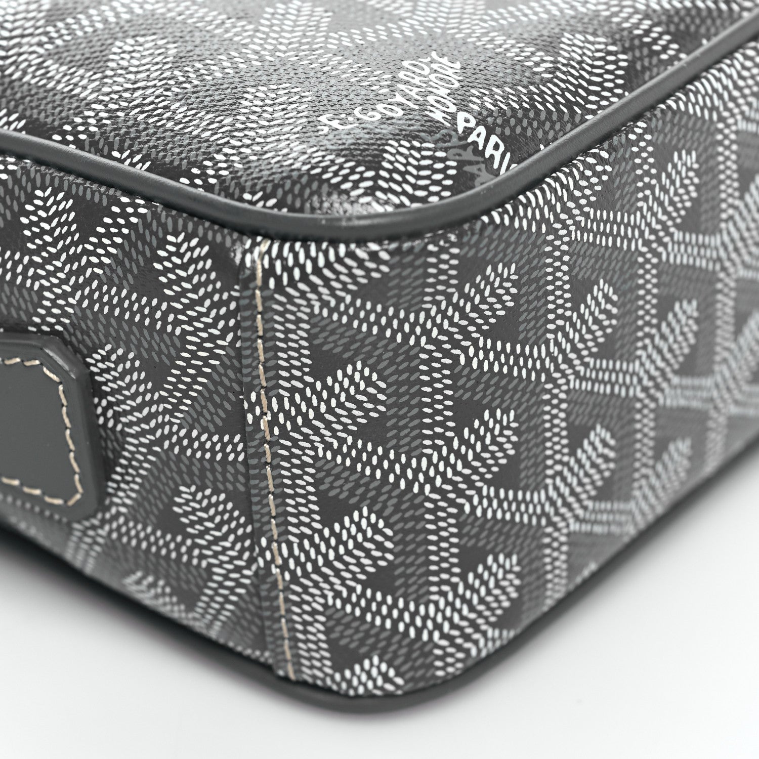 Goyard Goyardine Sac Cap Vert Grey 1822405 – FASHIONPHILE