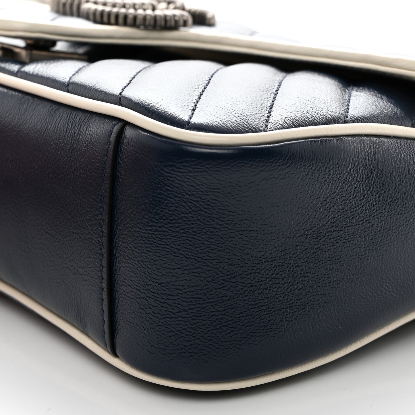 Vintage Effect Calfskin Matelasse Diagonal Small Torchon GG Marmont Shoulder Bag Blue Agata Mystic White