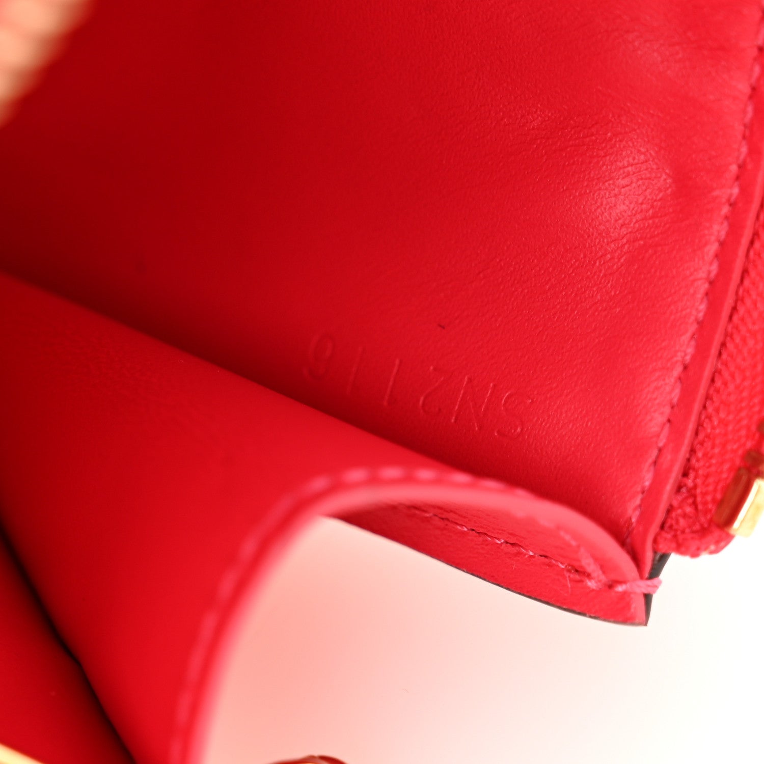 Louis Vuitton Vernis Key Pouch NM Cherry 7 of 8