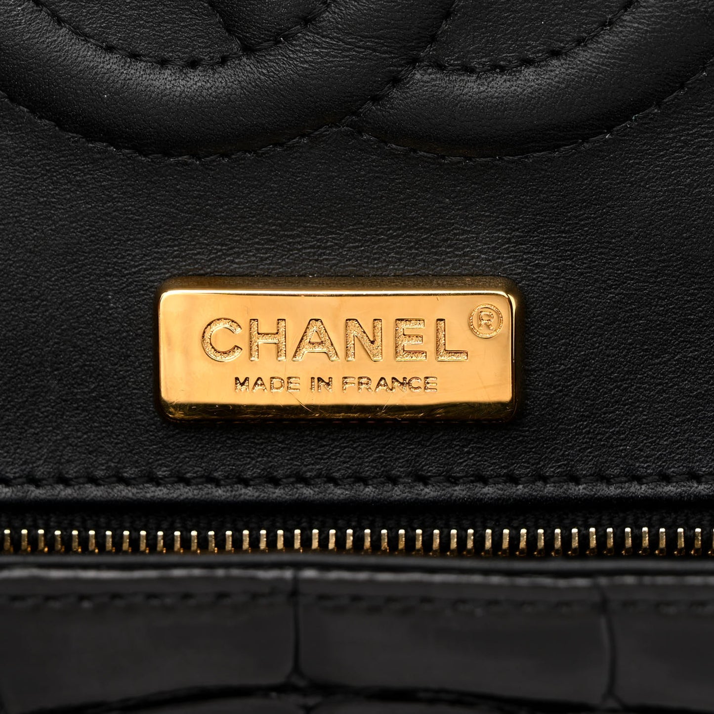 Alligator Medium Double Flap Black