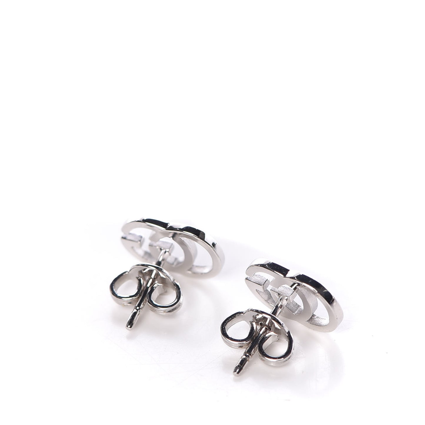 18K White Gold GG Tissue Stud Earrings