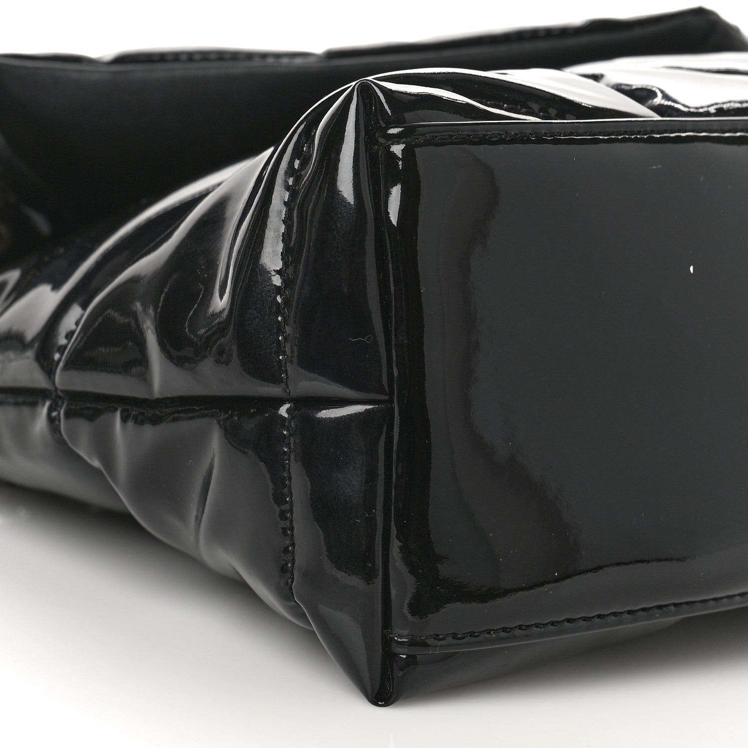 Saint Laurent SAINT LAURENT Patent Quilted Small Loulou Puffer Monogram Chain Satchel Black 10 of 12