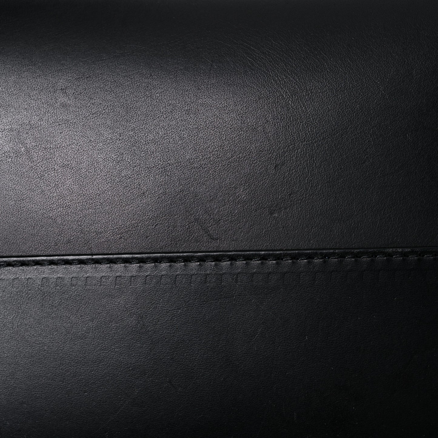 Vegetable Tanned Calfskin Bucket Bag Black Royal